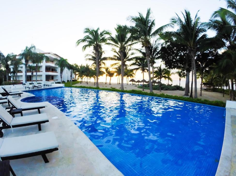 Beachfront Apartment Your Home In Cozumel Exteriör bild